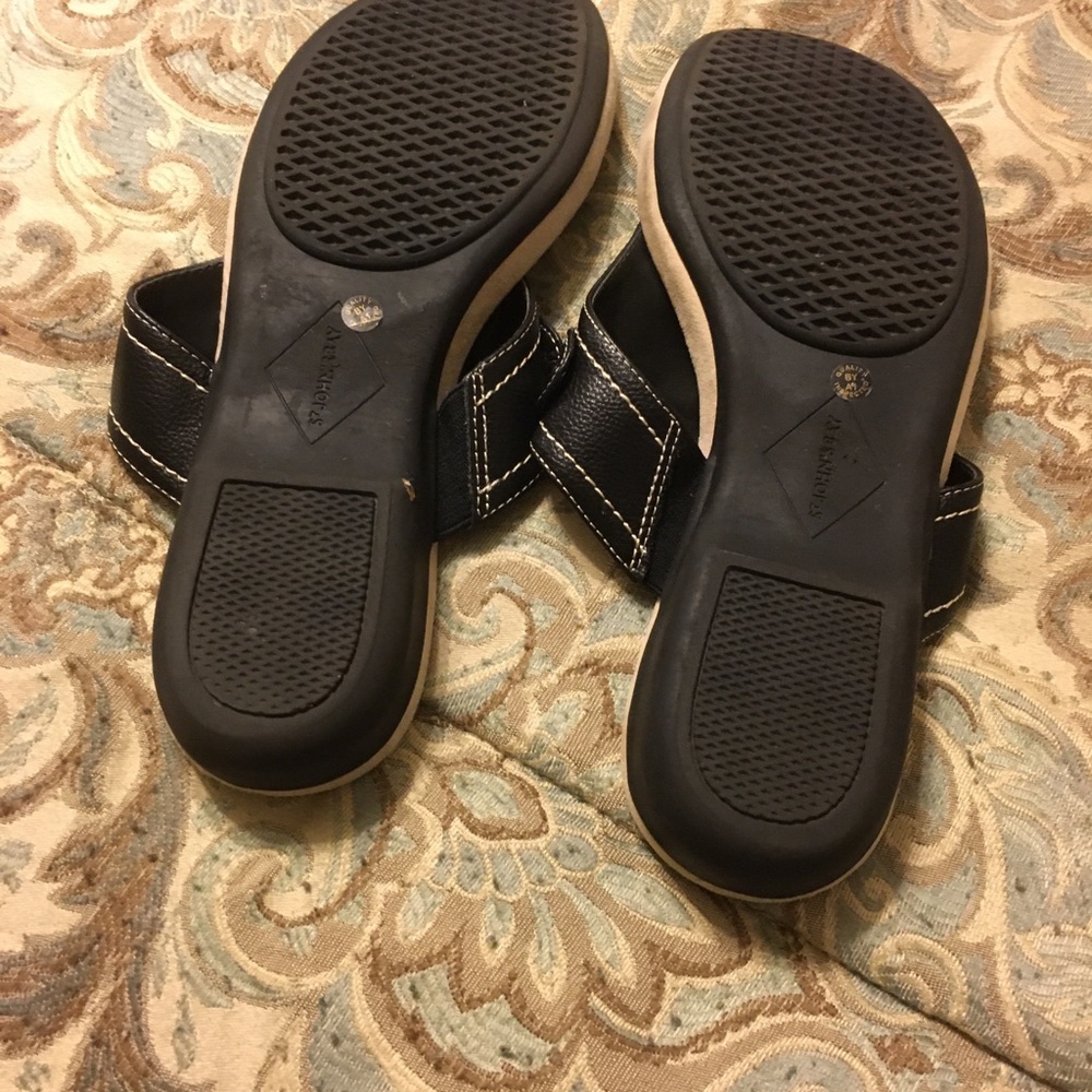 Sandal - Picture 4 of 4